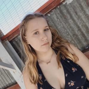 Meet your Posher, Kaci